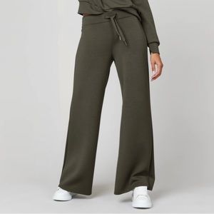 Spanx airessentials wide leg pant